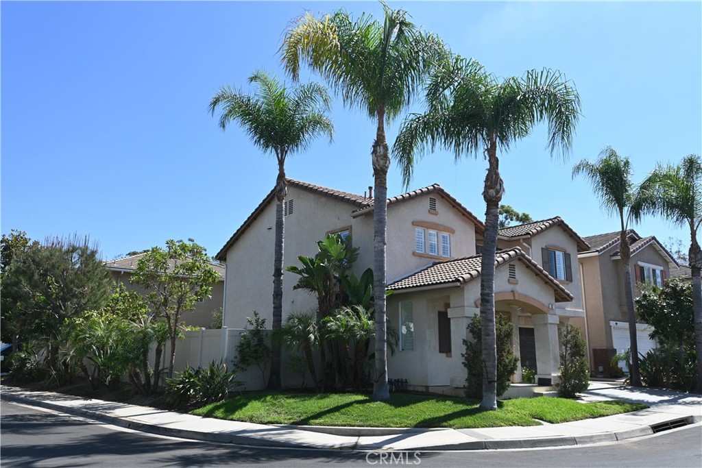 37 Amoret, Irvine CA 92602 - photo 2