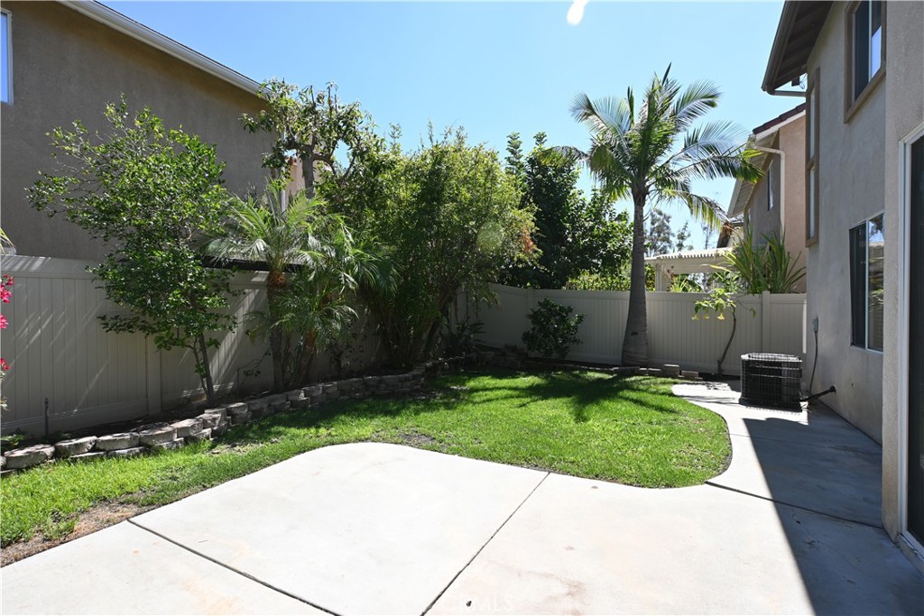 37 Amoret, Irvine CA 92602 - photo 22