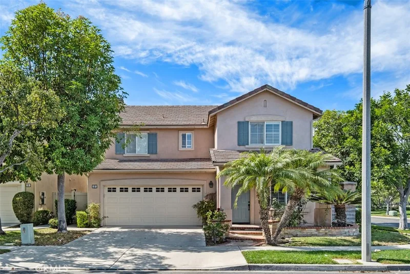 37 Pembroke, Irvine, CA 92618