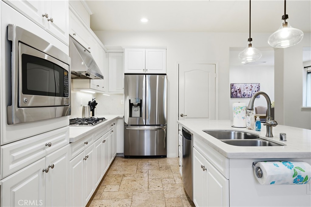 37 Roycroft, Irvine CA 92620 - photo 12