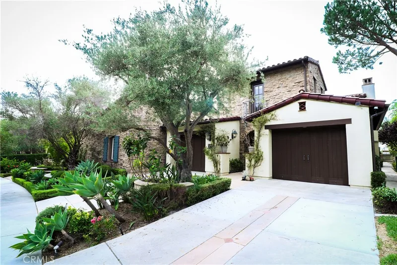 37 View Terrace, Irvine, CA 92603
