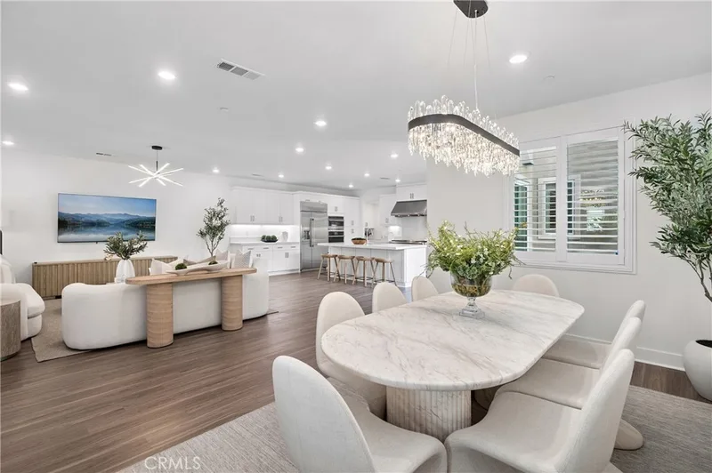 379 Sawbuck, Irvine, CA 92618