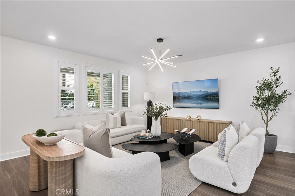 379 Sawbuck, Irvine CA 92618 - photo 5