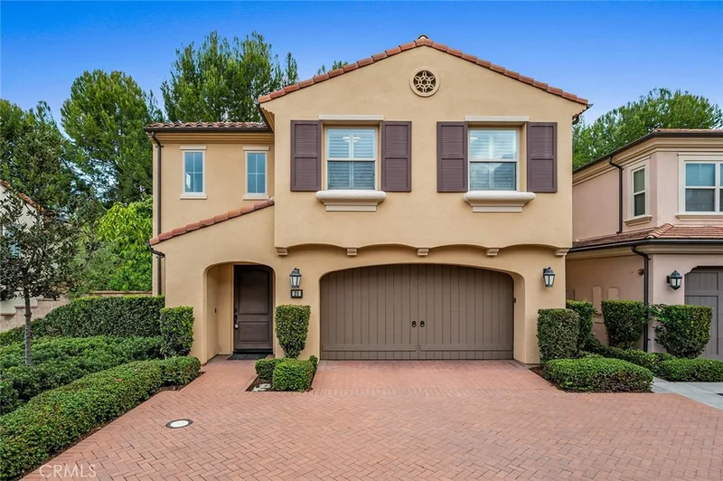 38 Oakfield, Irvine