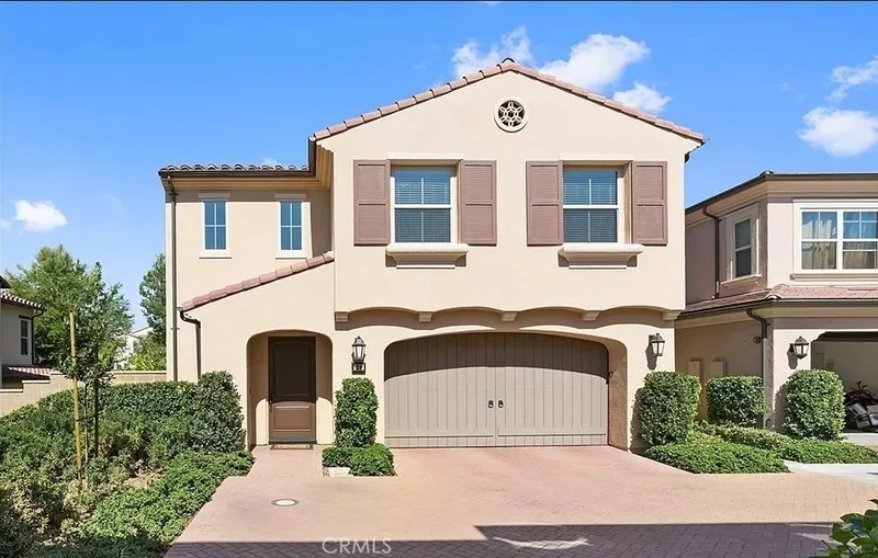 38 Oakfield, Irvine