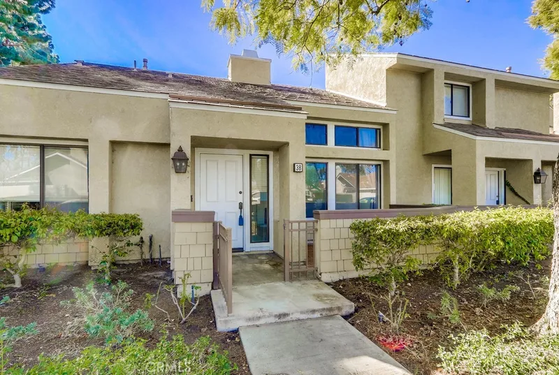 38 Springacre, Irvine, CA 92614