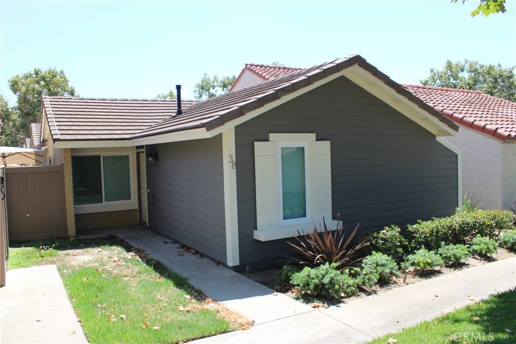 38 Tangerine, Irvine CA 92618 - photo 1