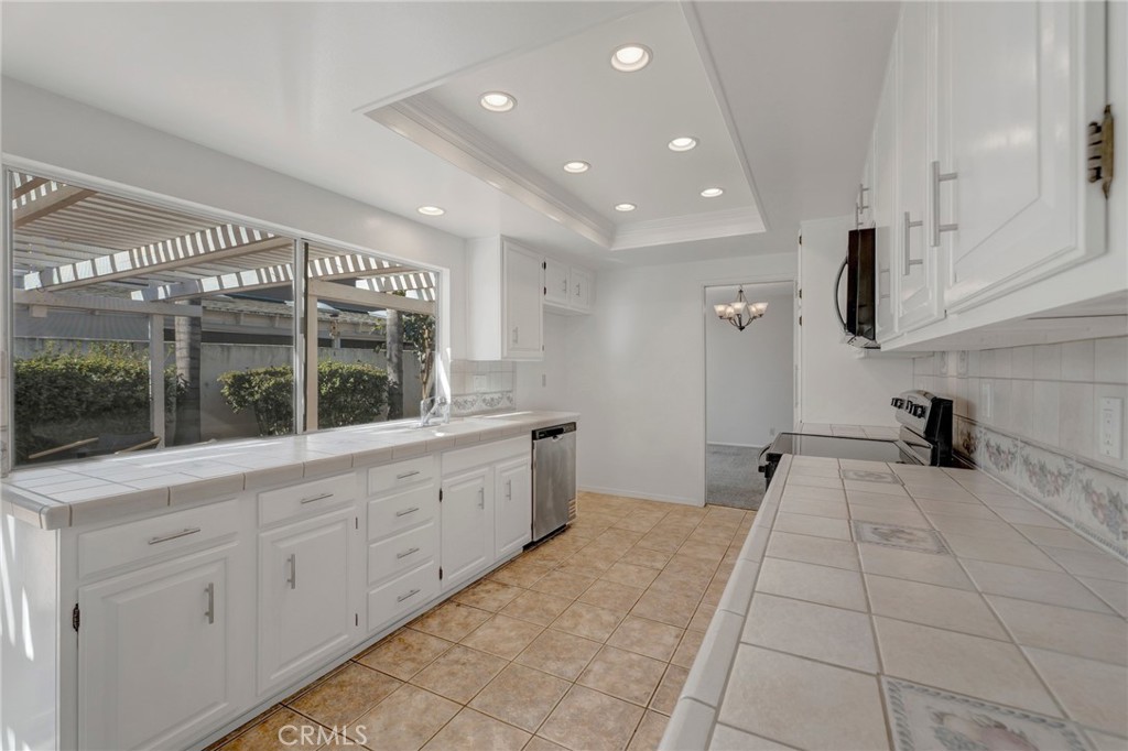 3812 Salem, Irvine CA 92614 - photo 9