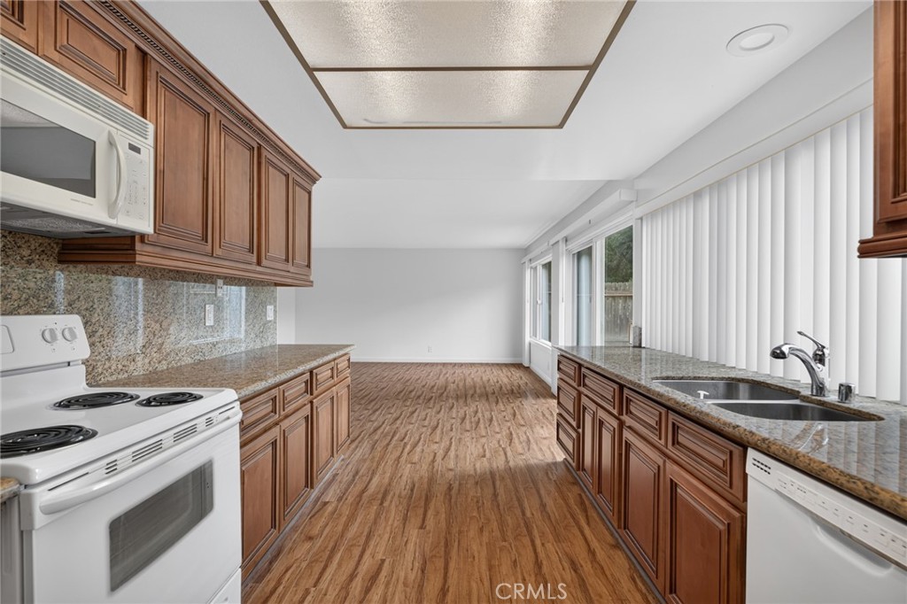 3832 Hamilton, Irvine CA 92614 - photo 18
