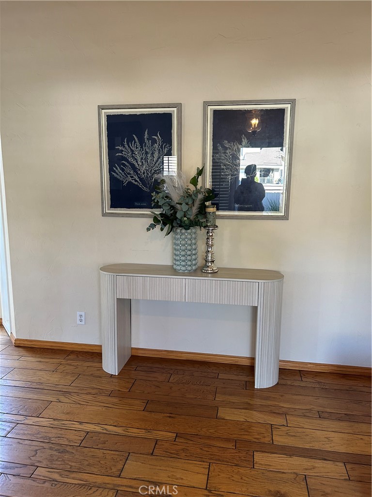 Wonderful entry into the house. - 39 Willowgrove, Irvine CA 92604 - photo 3