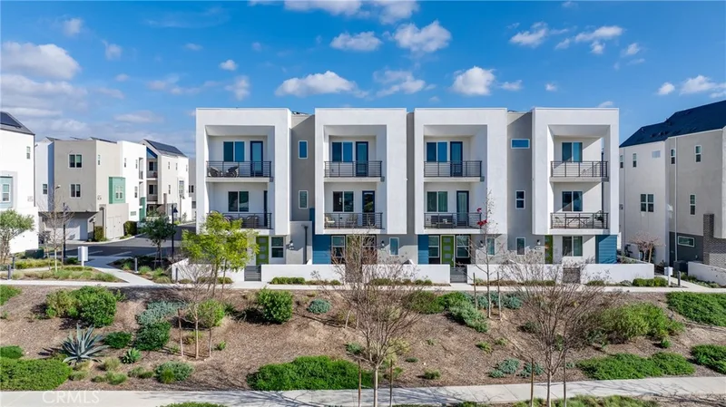 390 Merit, Irvine, CA 92618