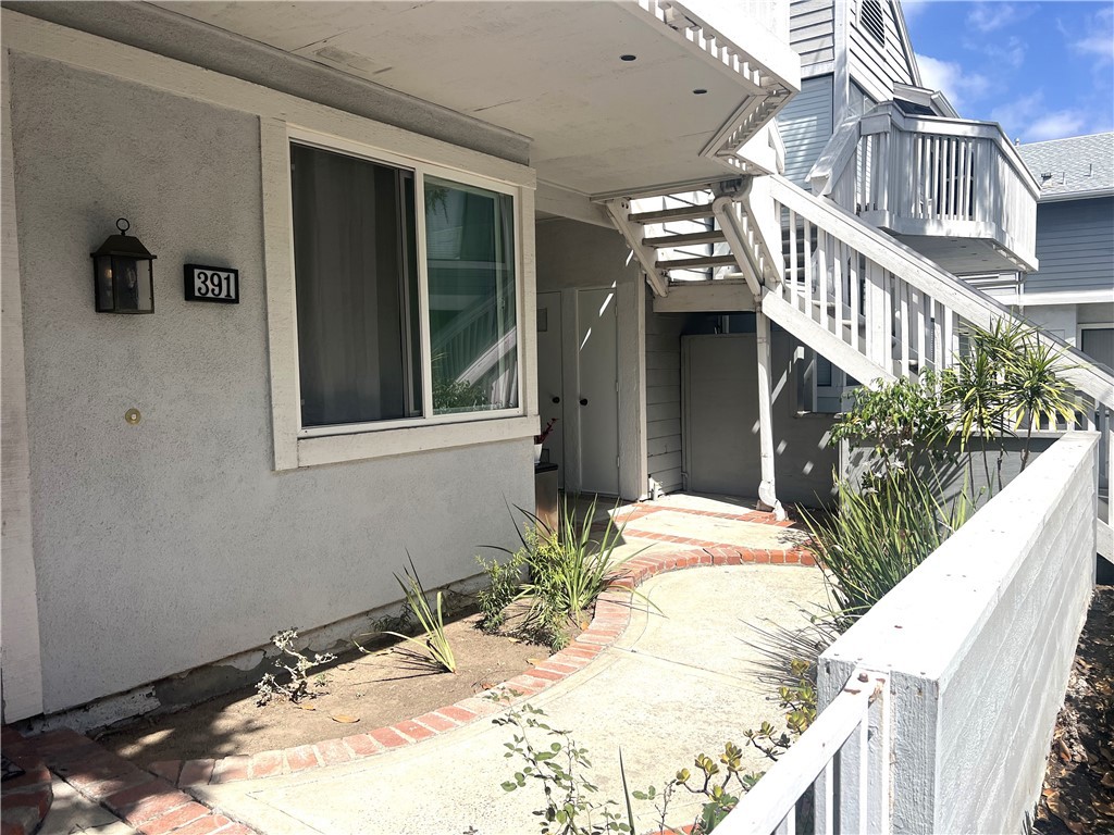 391 Huntington, Irvine CA 92620 - photo 2