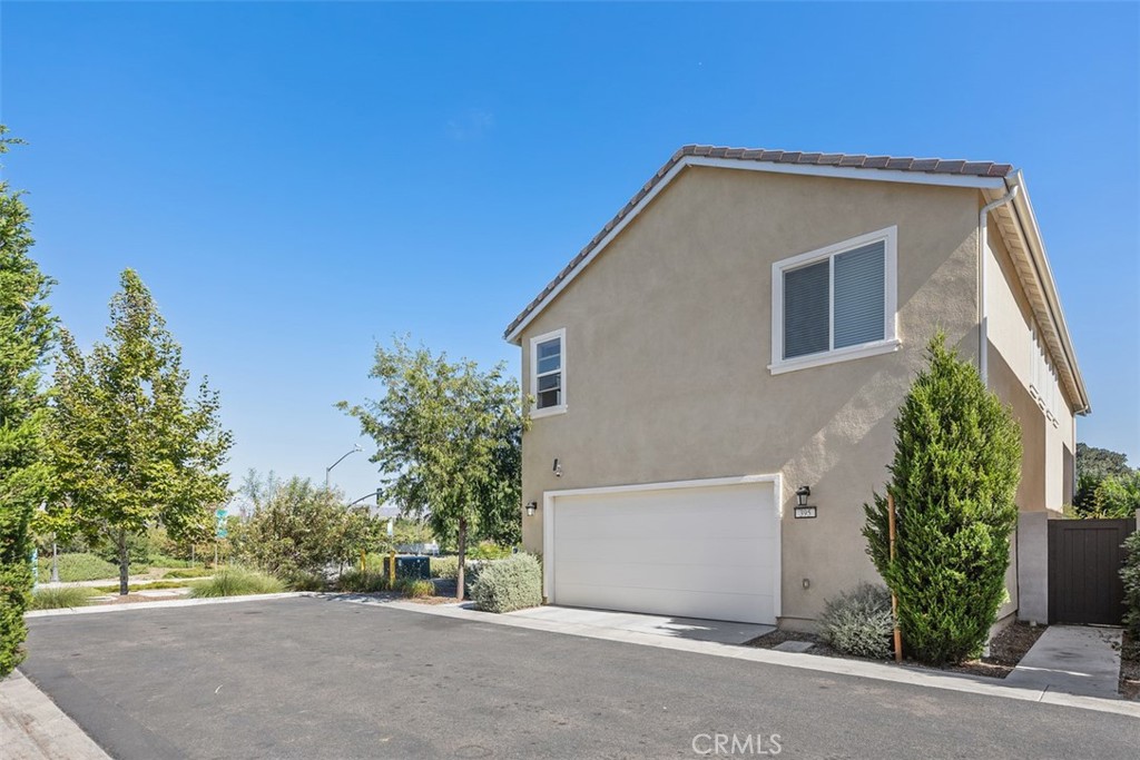 395 Sawbuck, Irvine CA 92618 - photo 1
