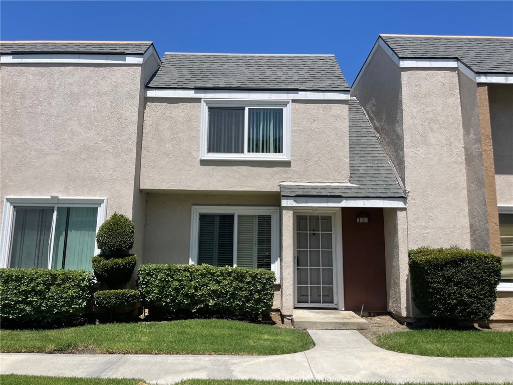 4 Raleigh, Irvine CA 92604 - photo 1