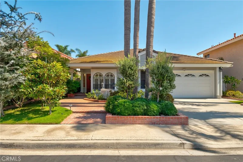 4 Ramada, Irvine, CA 92620