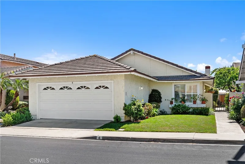 4 Redhawk, Irvine, CA 92604