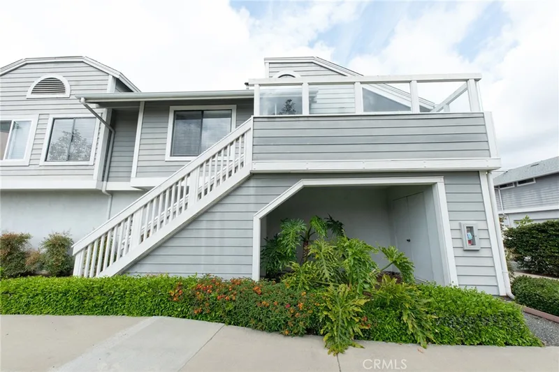 4 Van Buren 313, Irvine, CA 92620