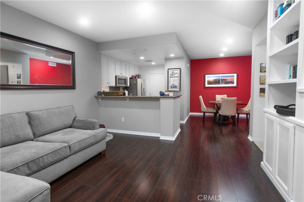 40 Dovetail, Irvine CA 92603 - photo 1