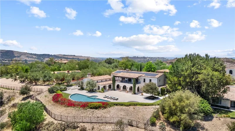 40 Echo Glen, Irvine, CA 92603