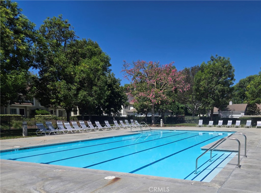 Fallingstar pool is just down the street-one of Woodbridge's prettiest...jacuzzi too - 40 Winterhaven, Irvine CA 92614 - photo 32