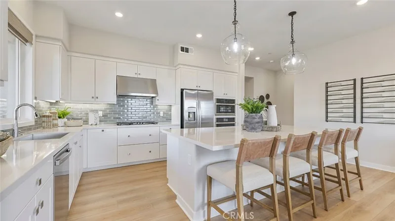 401 Mulligan, Irvine, CA 92618