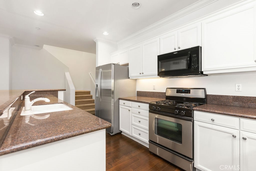 402 Quail Ridge, Irvine CA 92603 - photo 4