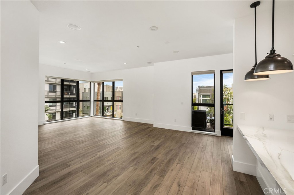 402 Rockefeller 315, Irvine CA 92612 - photo 6