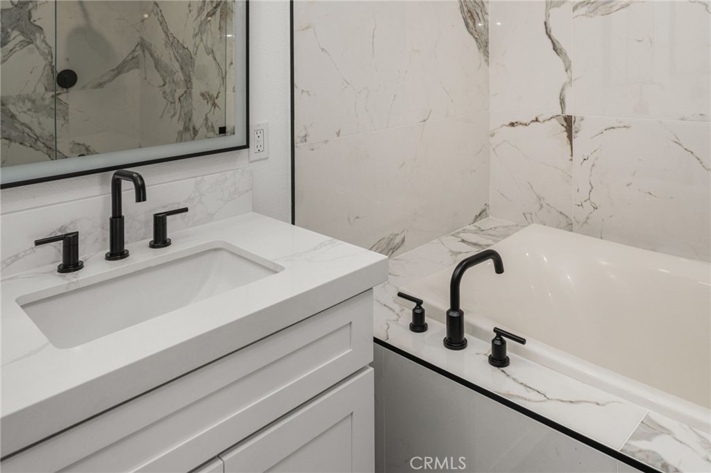 402 Rockefeller 315, Irvine CA 92612 - photo 30