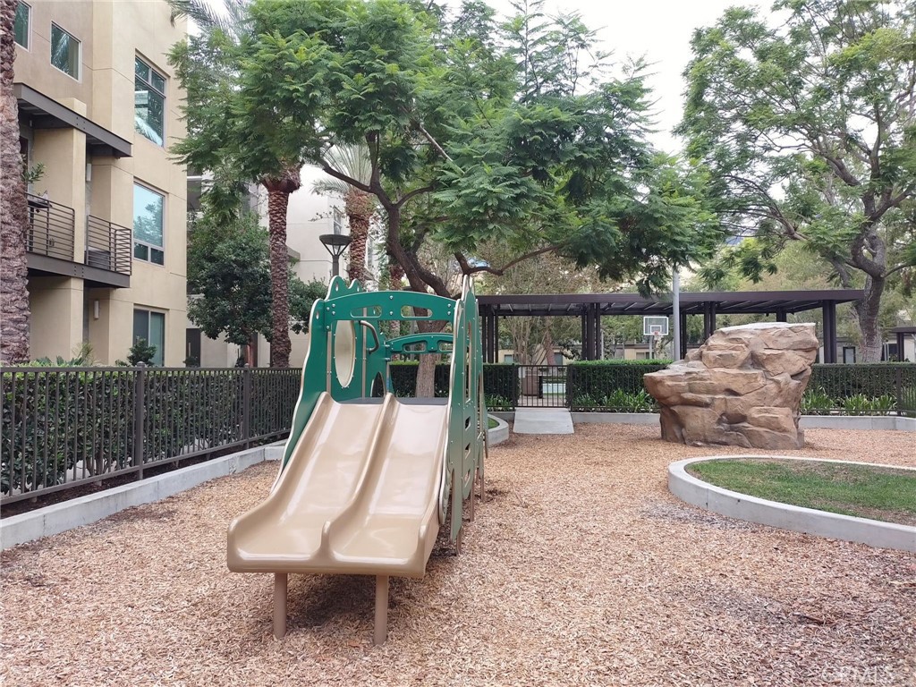 402 Rockefeller 315, Irvine CA 92612 - photo 46