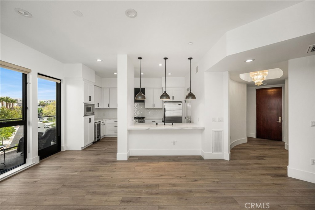 402 Rockefeller 315, Irvine CA 92612 - photo 3