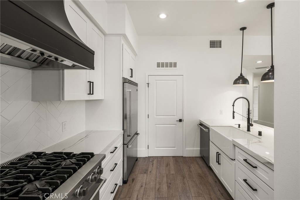 402 Rockefeller 315, Irvine CA 92612 - photo 14