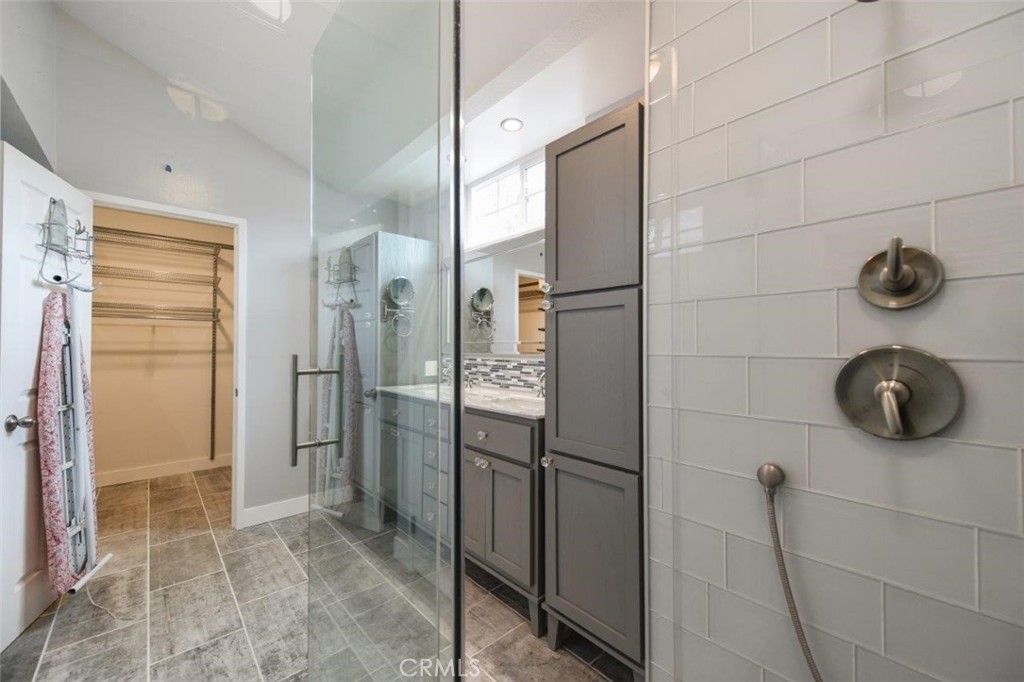 41 Christamon S 4, Irvine CA 92620 - photo 14