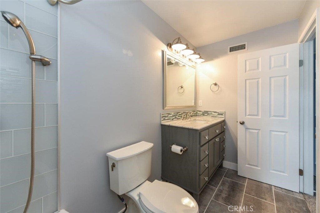 41 Christamon S 4, Irvine CA 92620 - photo 19