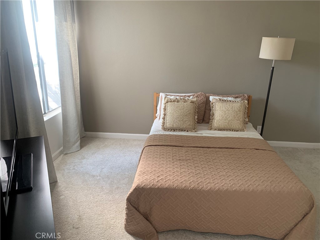 41 Fallingstar 28, Irvine CA 92614 - photo 5