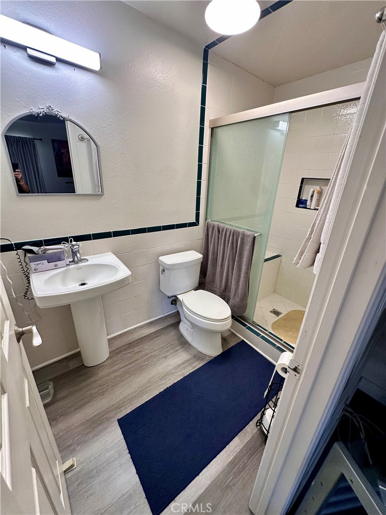En Suite Bathroom in Primary Bedroom Upstairs - 4141 Pleasant, Irvine CA 92604 - photo 20