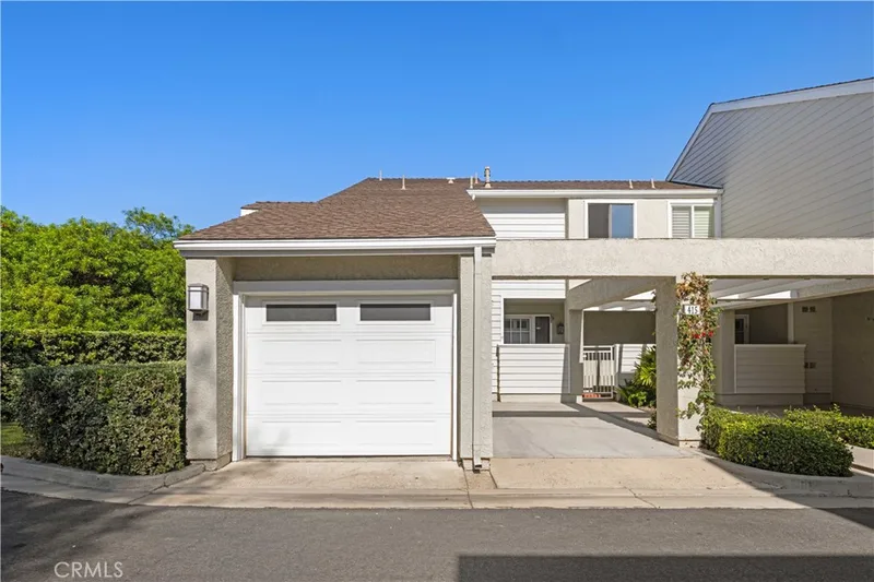 415 Deerfield, Irvine, CA 92606
