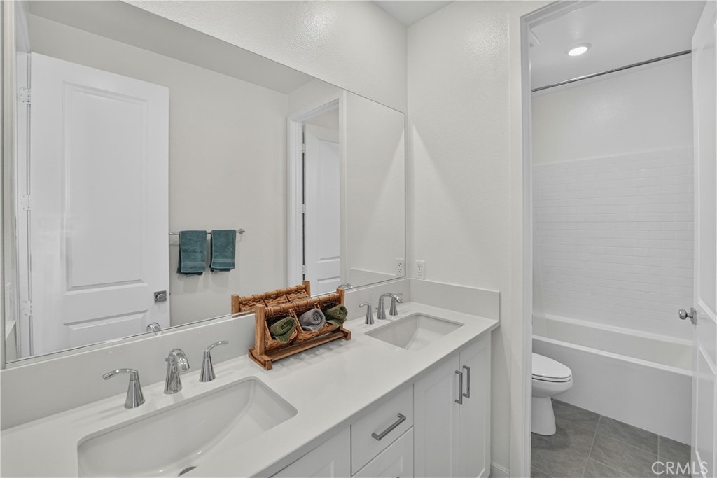 415 Flycatcher, Irvine CA 92618 - photo 31
