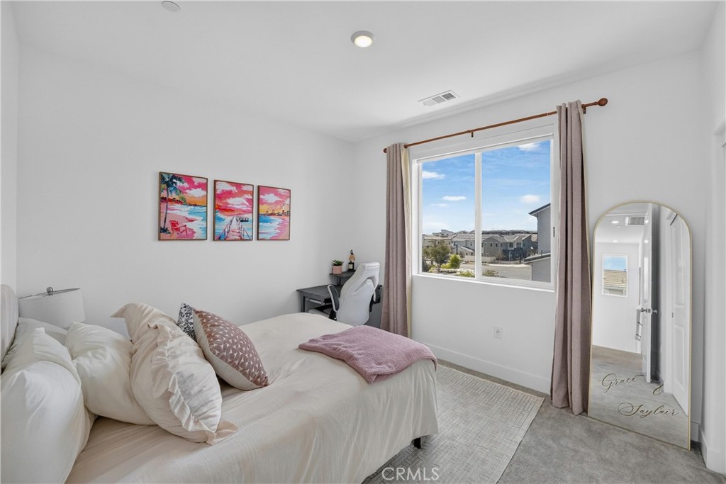 415 Flycatcher, Irvine CA 92618 - photo 32