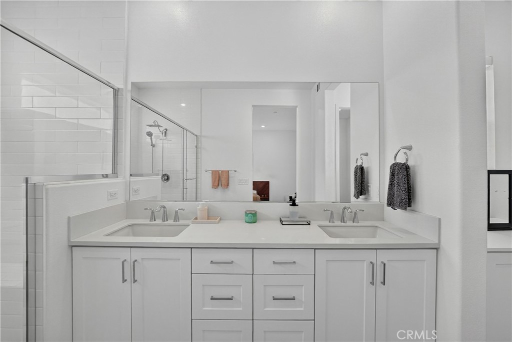 415 Flycatcher, Irvine CA 92618 - photo 40