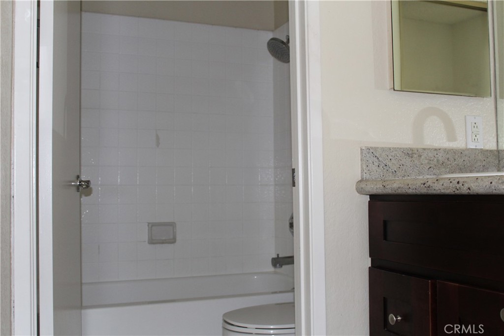 42 Columbia 11, Irvine CA 92612 - photo 7