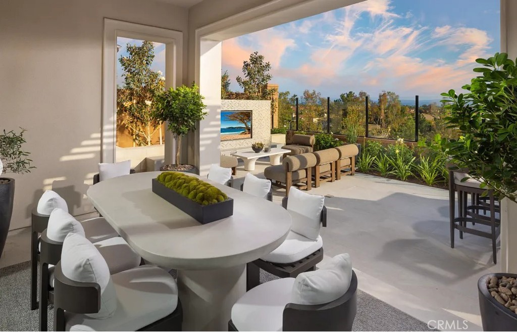 Photos shown are of model only- not actual homesite. - 420 Milpas, Irvine CA 92602 - photo 3