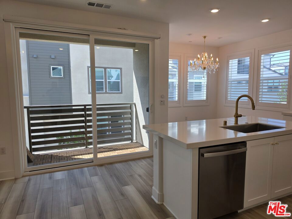 426 Lobata, Irvine CA 92618 - photo 6