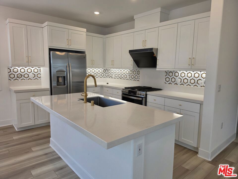 426 Lobata, Irvine CA 92618 - photo 7