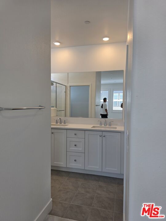 426 Lobata, Irvine CA 92618 - photo 17