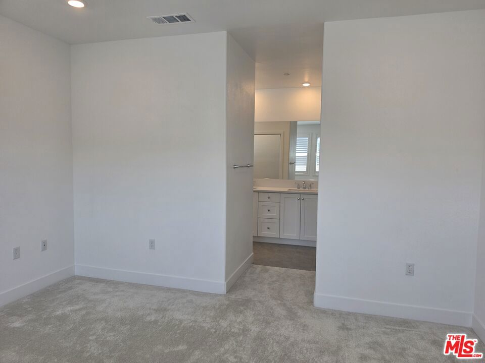 426 Lobata, Irvine CA 92618 - photo 18