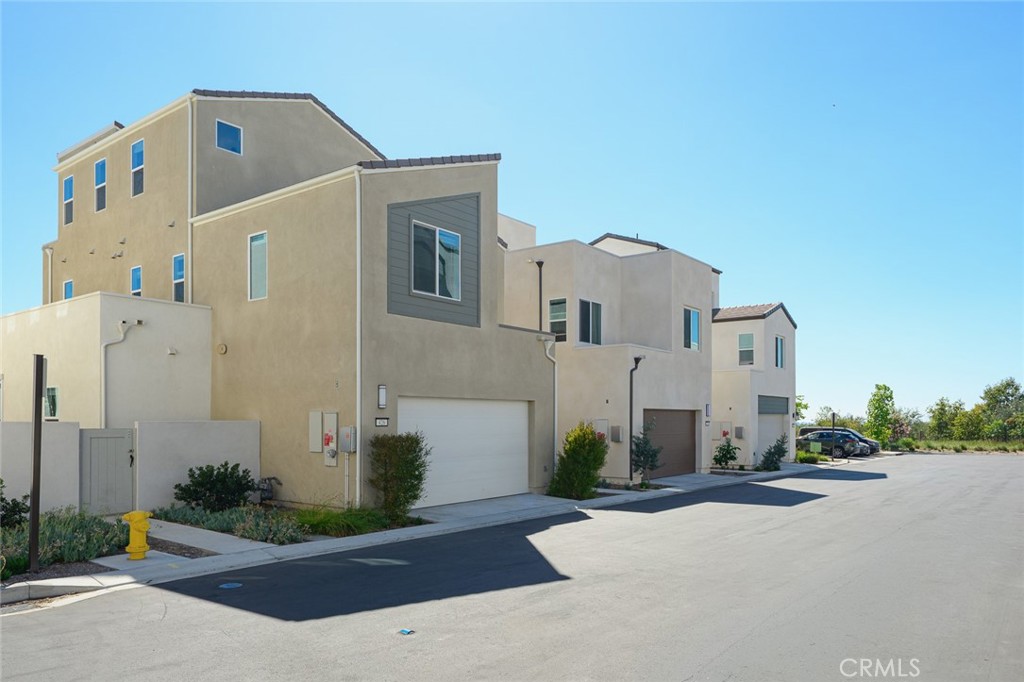 426 Treble, Irvine CA 92618 - photo 54