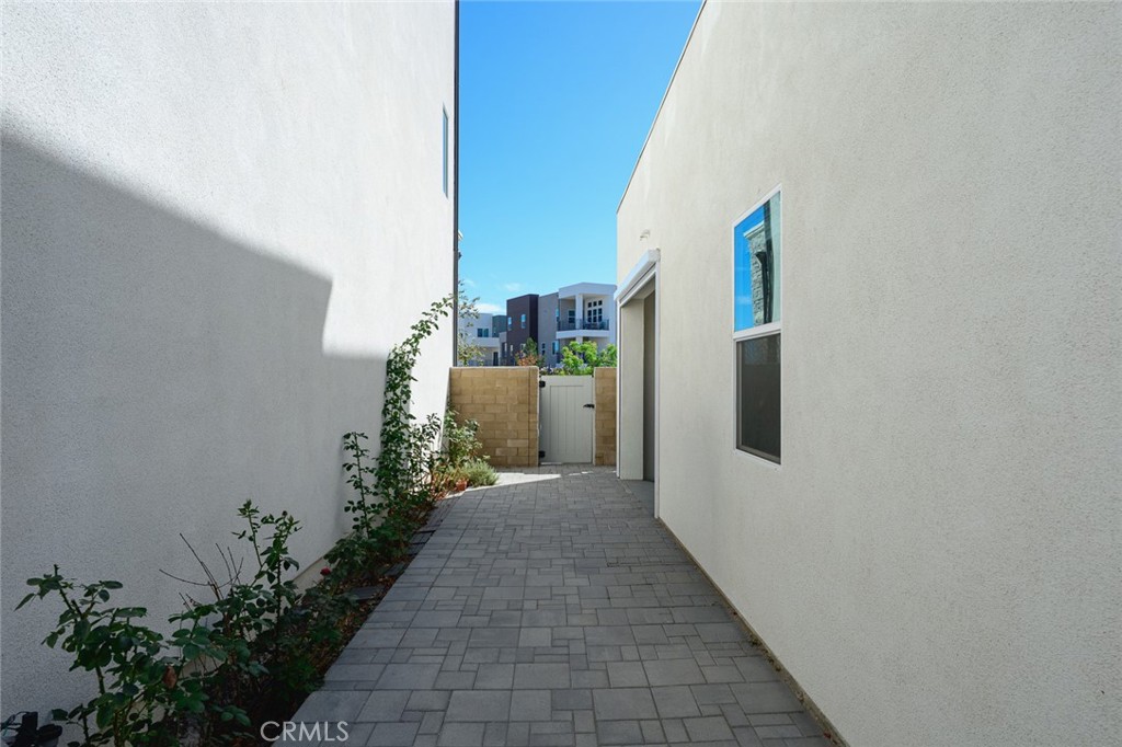 426 Treble, Irvine CA 92618 - photo 9
