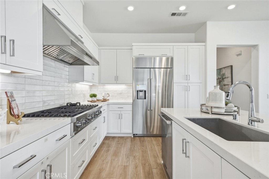 426 Treble, Irvine CA 92618 - photo 16