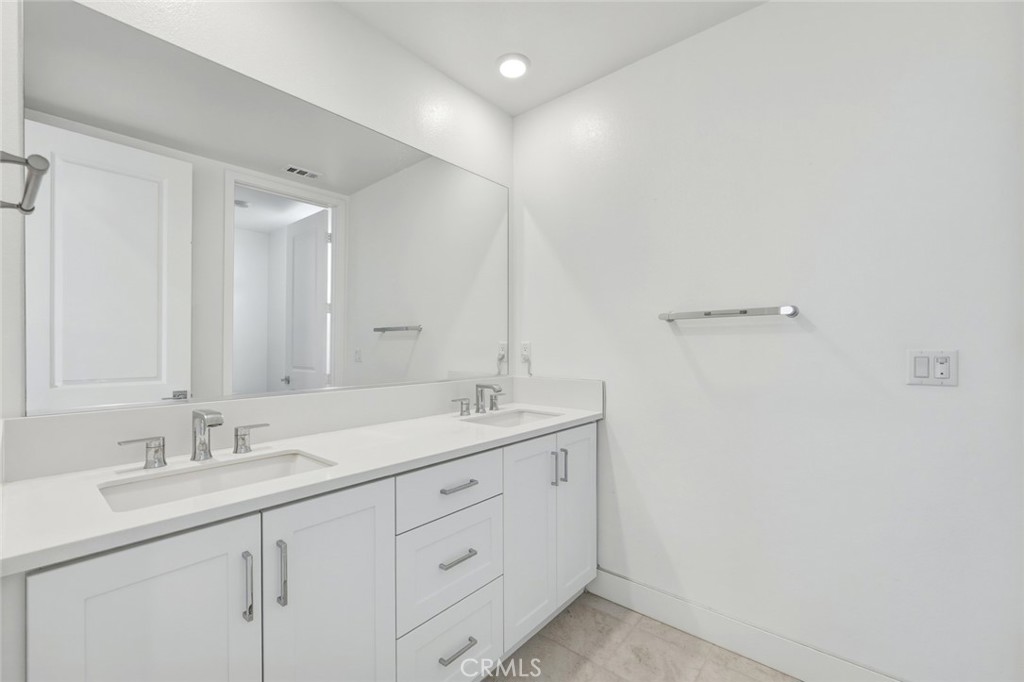 426 Treble, Irvine CA 92618 - photo 32