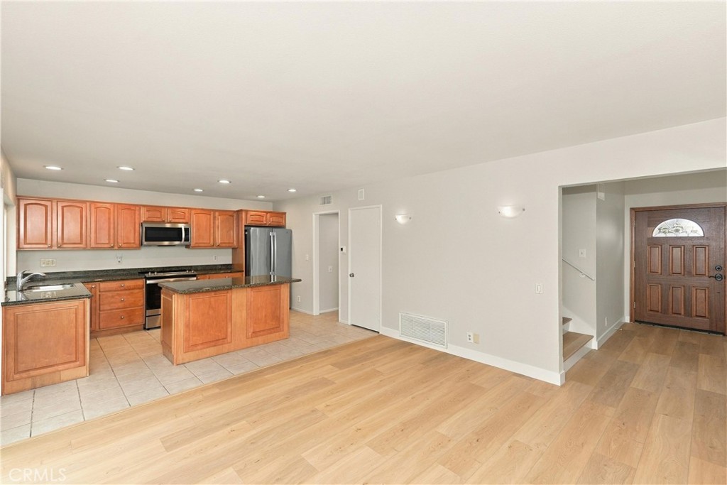 Kitchen - 4271 Manzanita, Irvine CA 92604 - photo 12